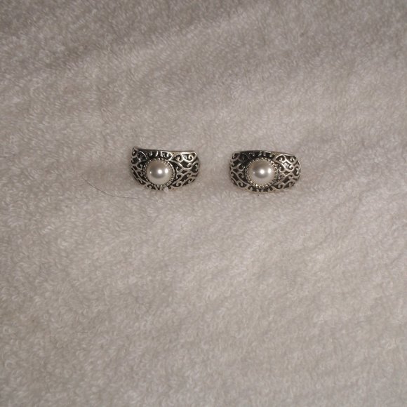 Clip on earrings silver black enamel pearls hoops - Picture 1 of 1